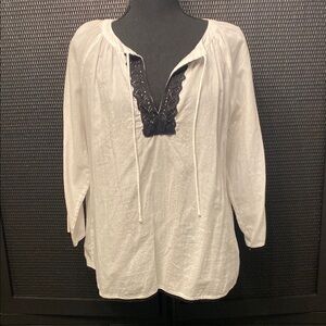 Larsen Gray Blouse V-Neck 3/4 Sleeve Tie Front Bib Collar Black White Size Large